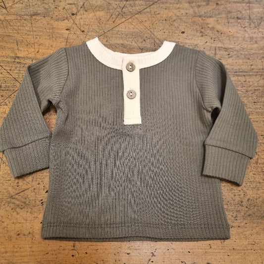 Quincy Mae- Ribbed Long Sleeve Henley