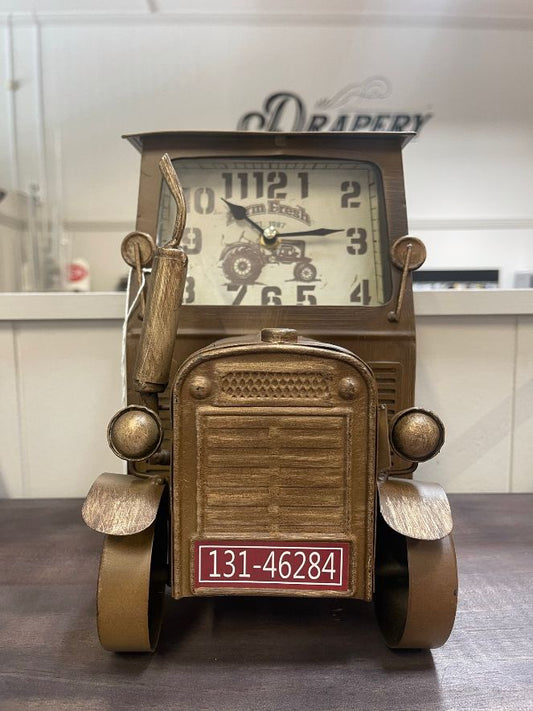 Tractor Clock 19x18x25cm